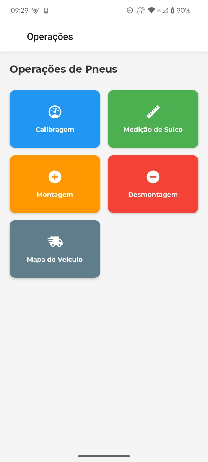 Aplicativo Atena com os acessos às operações e ao mapa de pneus